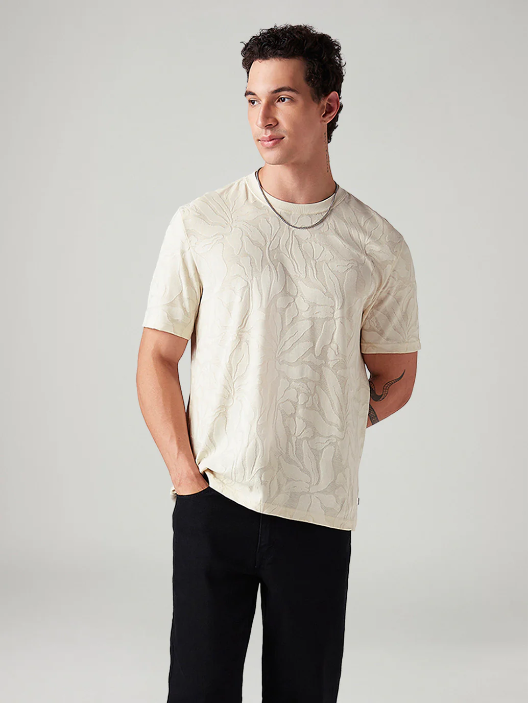 Tops & T-shirts